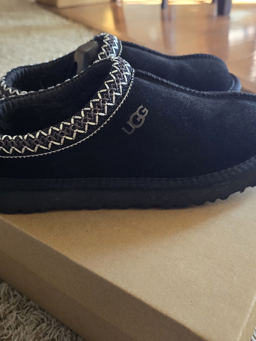 UGG Women's Black Tasman Slip-On Slippers Size 7